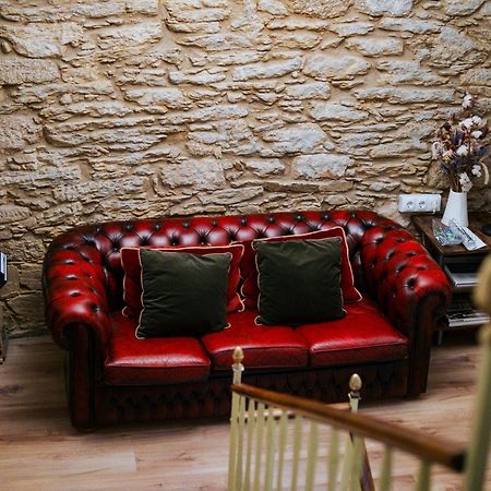Hostal Santa Cruz سانتياغو دي كومبوستيلا المظهر الخارجي الصورة